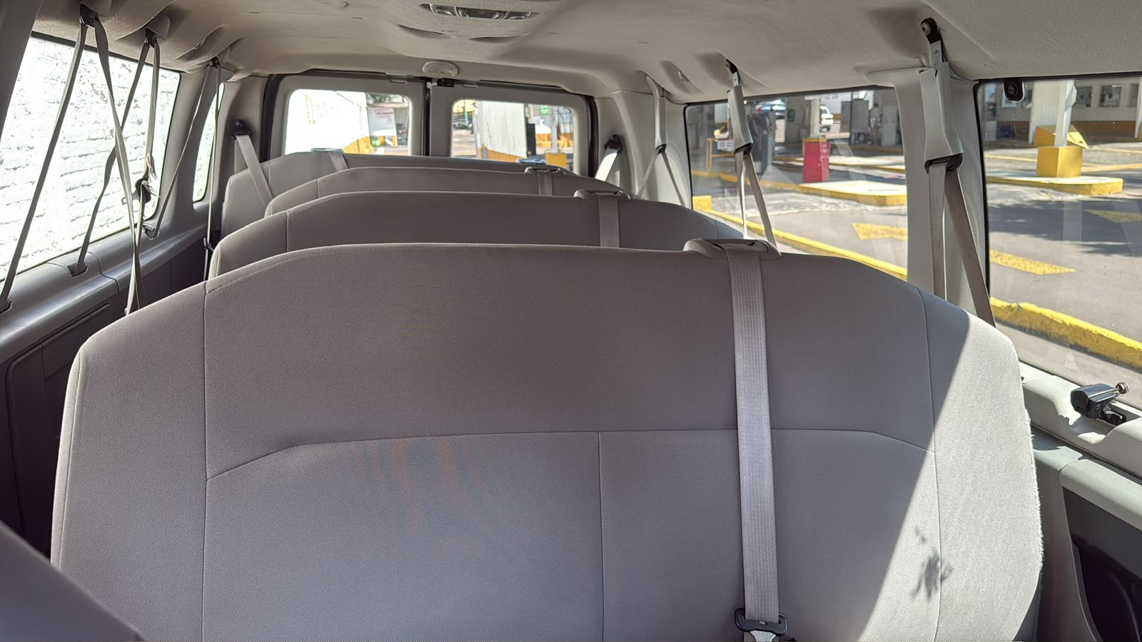 Unidad de MonTransportes para transporte privado de pasajeros